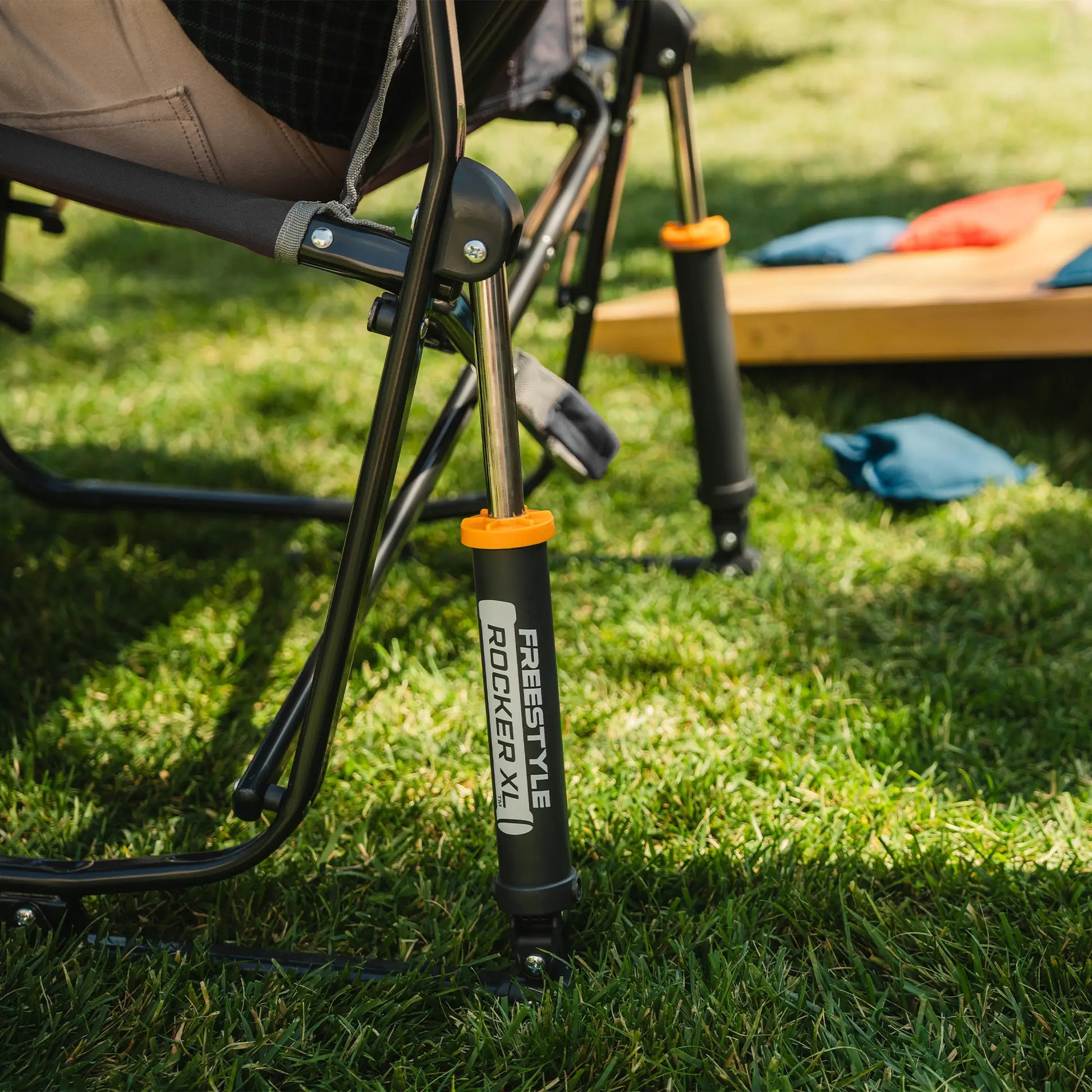 Freestyle Rocker XL™ with Side Table - Weekend Prep