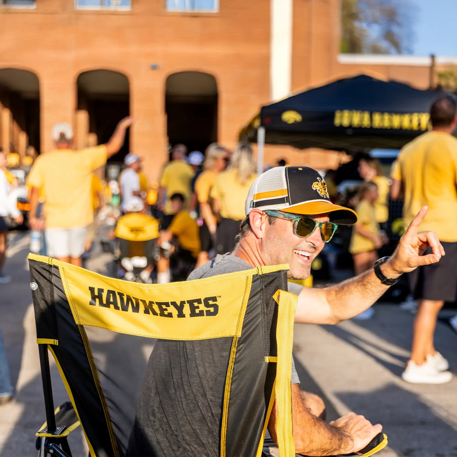 College Comfort Pro Rocker™ - Iowa Hawkeyes - Game Day Fit